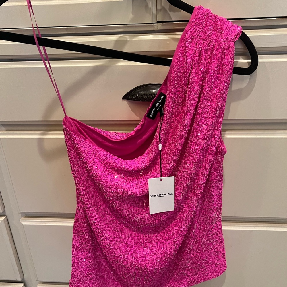 Pink Generation Love One-Shoulder Sequin Top
